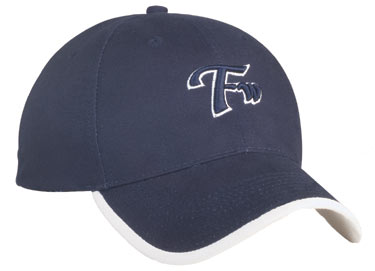 Casquette avec bordure sur palette
